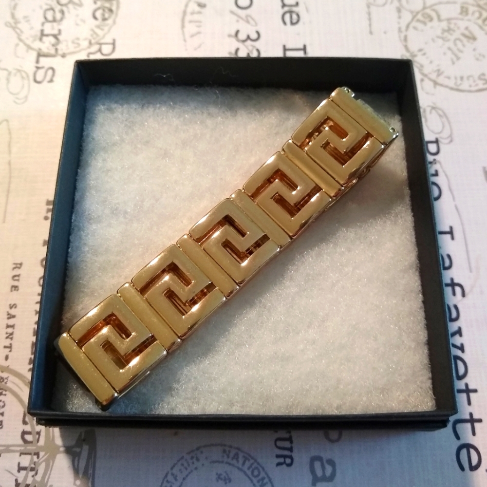 ✨🎁 Gold tone geometric stretch bracelet